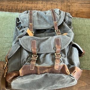 AMAZING -NWOT Waxed Canvas Backpack genuine Leather SIMILAR TO FILSON
